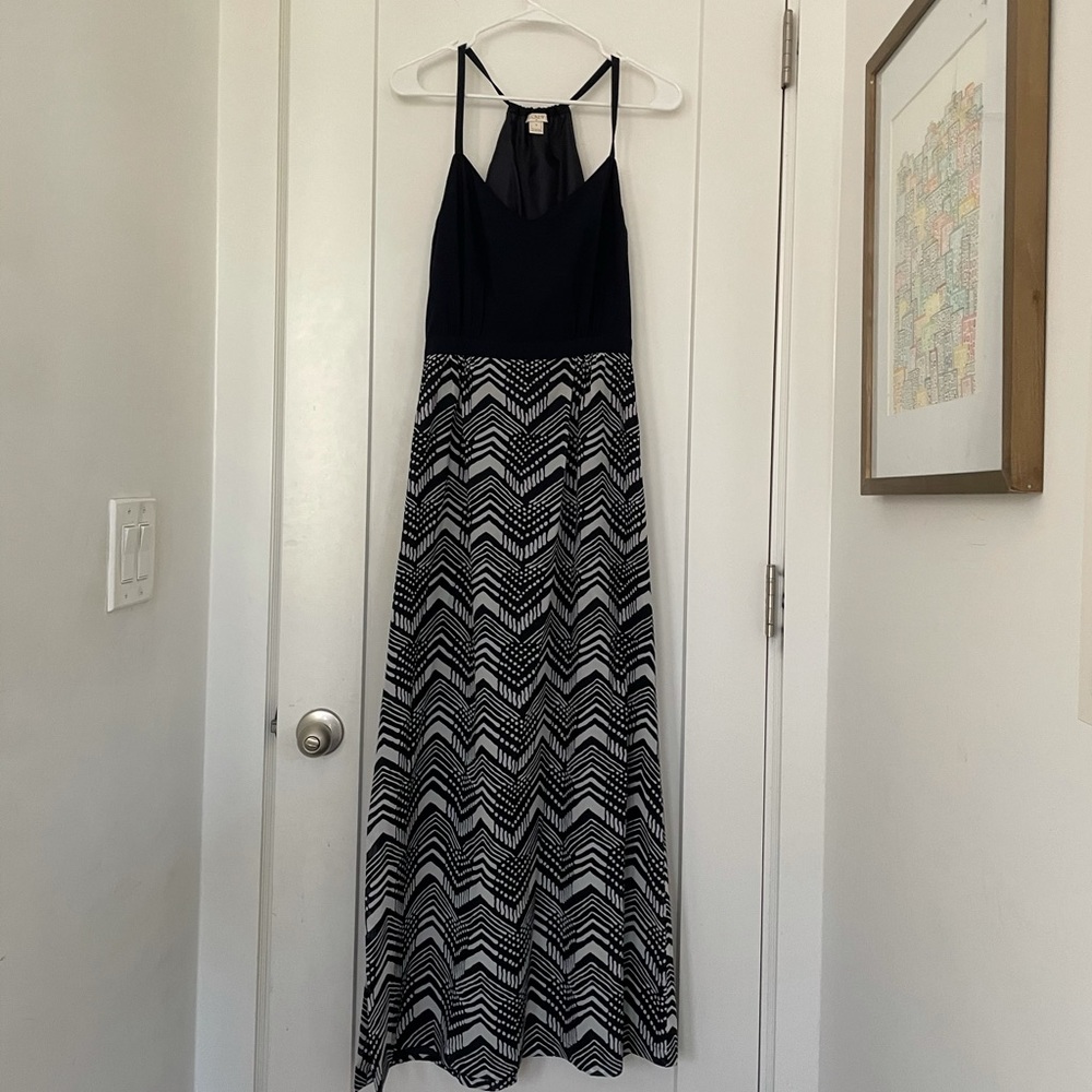 IJ. Crew Maxi Dress